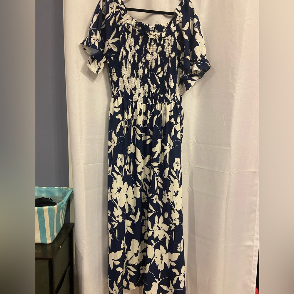 Beautiful navy blue maxi dress. Never worn